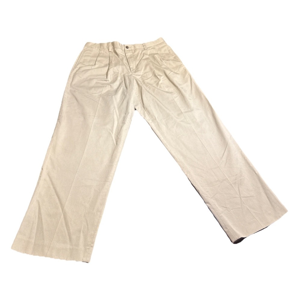Eddie‎ Bauer Khakis Relaxed Fit Pleated Pants Men's 35x32 Beige 100% Cotton